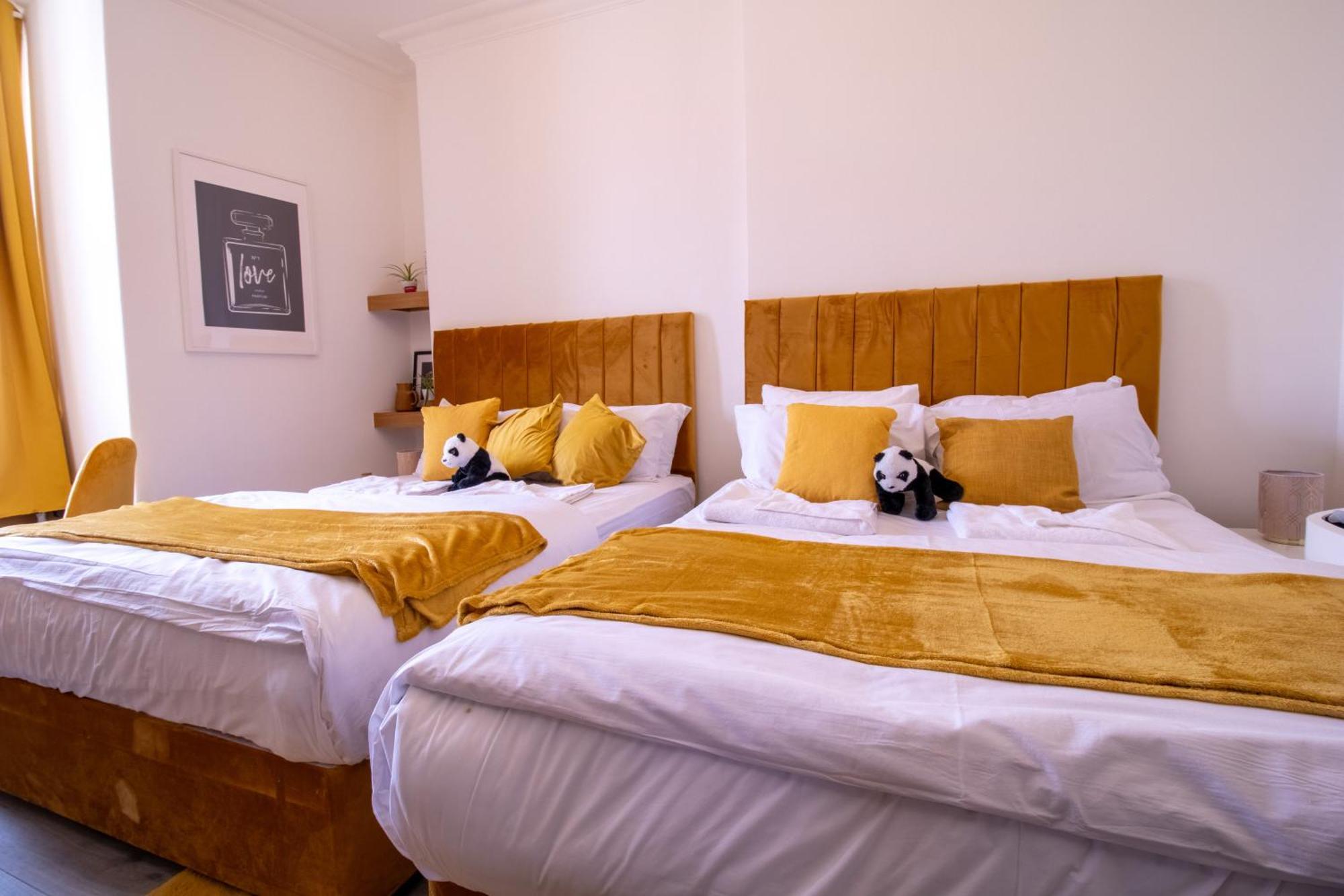 Spacious Studio Apartment On Oxford Street 9Gc London Eksteriør billede